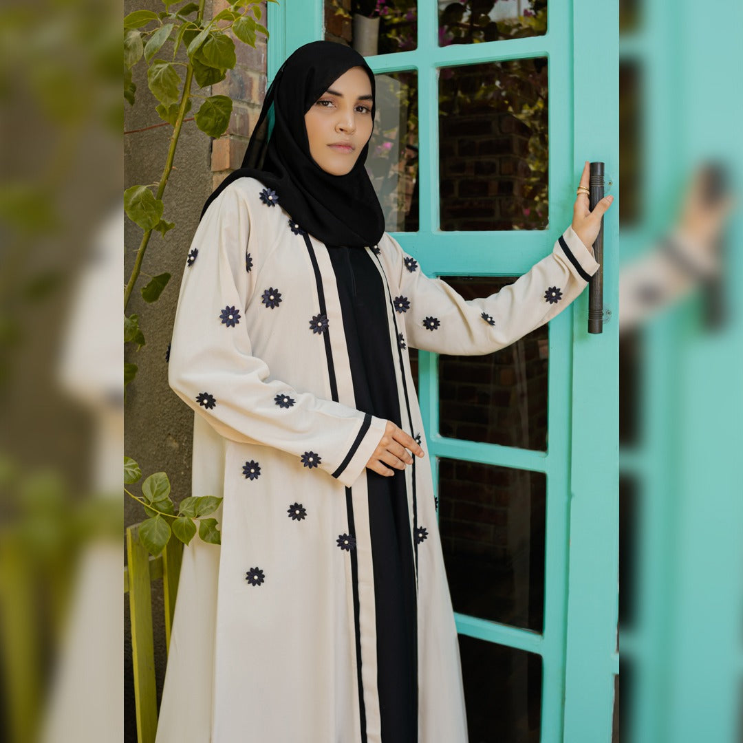 Kasra e Hoor Abaya with Hijab